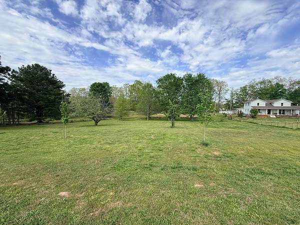 1.42 Acres of Residential Land for Sale in Pleasant View, Tennessee