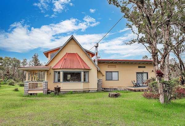 3 Acres of Land with Home for Sale in Volcano, Hawaii