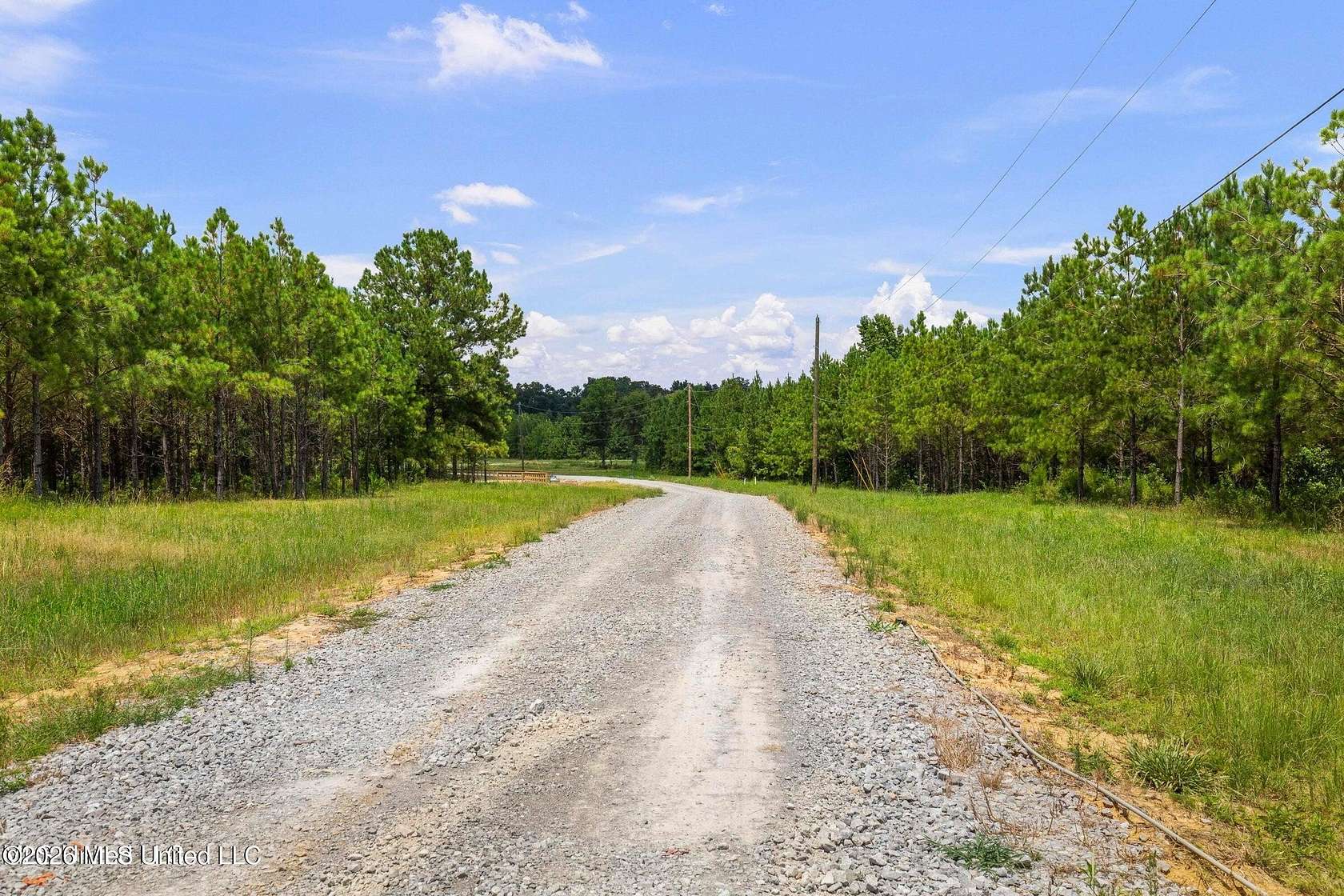 5 Acres of Residential Land for Sale in Madison, Mississippi