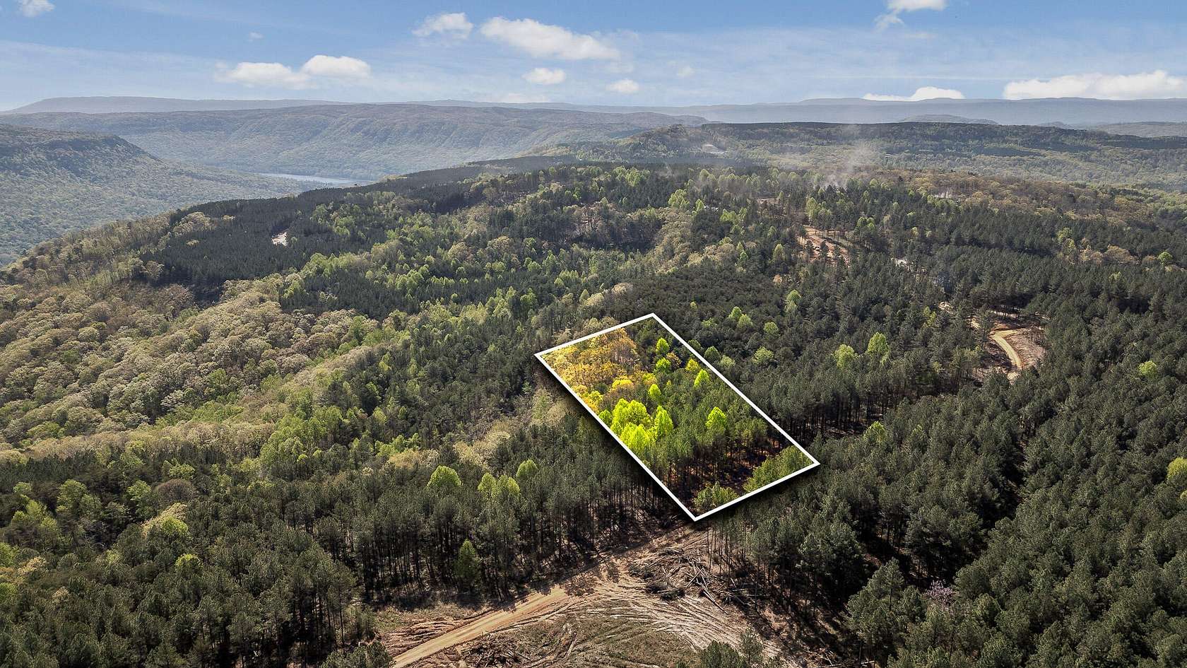 1 Acre of Residential Land for Sale in Haletown, Tennessee