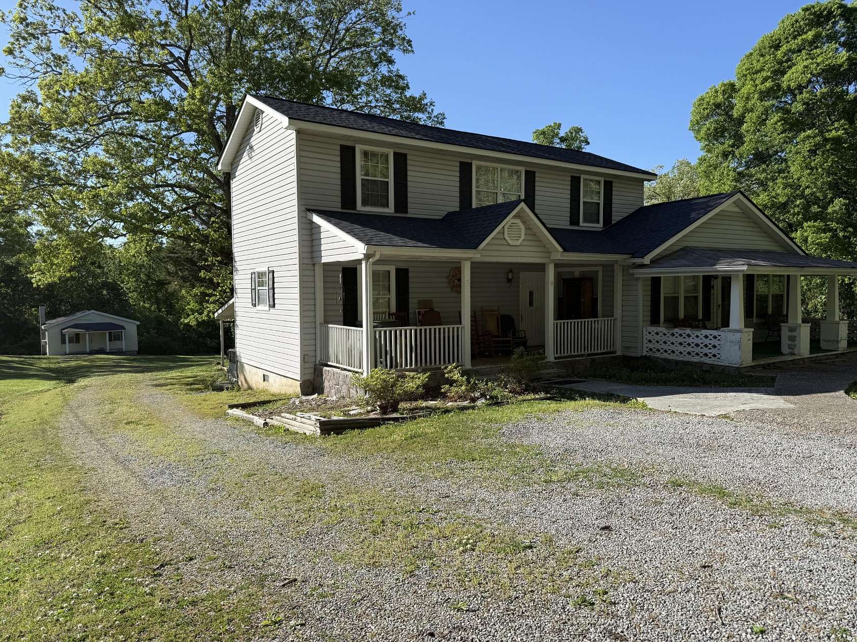 2 Acres of Land with Home for Sale in Signal Mountain, Tennessee
