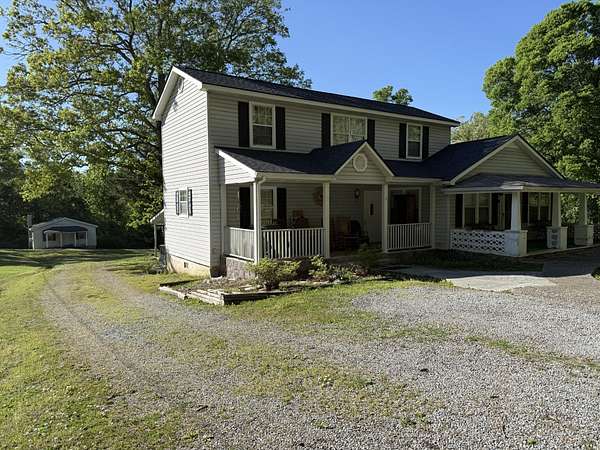 2 Acres of Land with Home for Sale in Signal Mountain, Tennessee