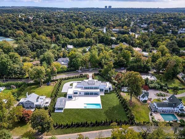 1.16 Acres of Residential Land for Sale in Great Neck, New York