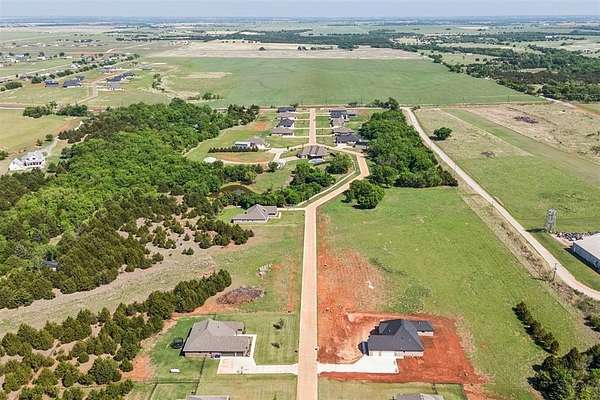 1 Acre of Residential Land for Sale in Guthrie, Oklahoma
