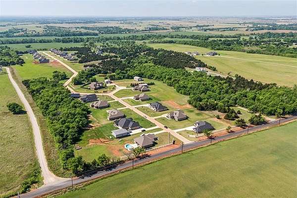 1 Acre of Residential Land for Sale in Guthrie, Oklahoma
