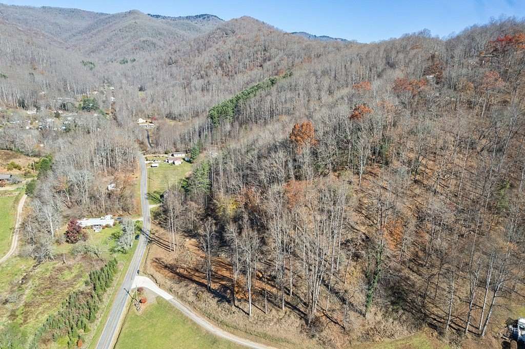 1.1 Acres of Residential Land for Sale in Sylva, North Carolina