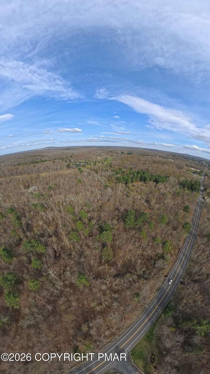 23 Acres of Land for Sale in Blakeslee, Pennsylvania