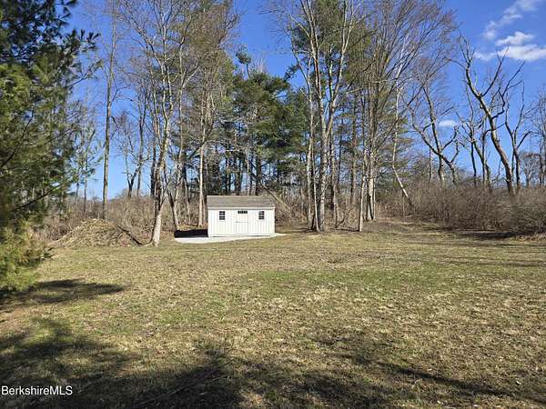 1.1 Acres of Residential Land for Sale in Williamstown, Massachusetts