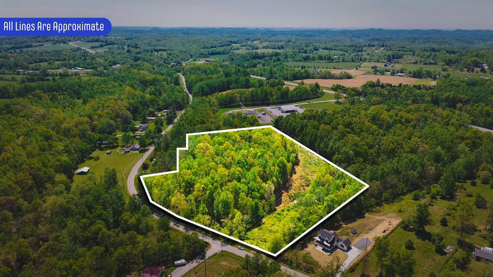 8.85 Acres of Mixed-Use Land for Sale in Westmoreland, Tennessee