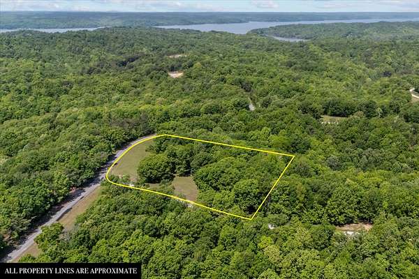 3.62 Acres of Residential Land for Sale in Waverly, Tennessee