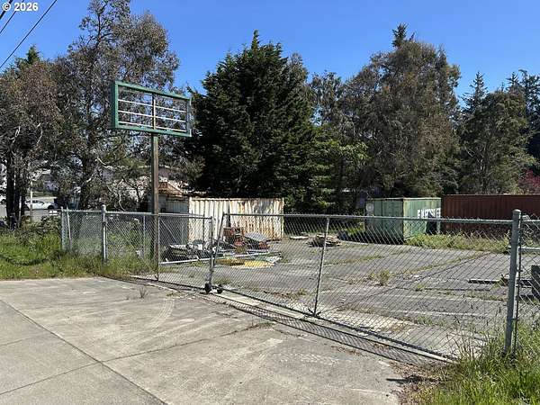 0.48 Acres of Commercial Land for Sale in Coos Bay, Oregon