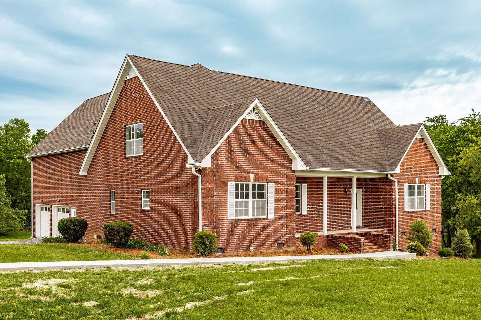 1.5 Acres of Land with Home for Sale in Gallatin, Tennessee