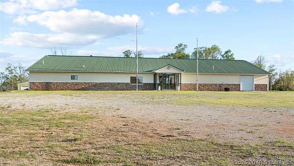 15.2 Acres of Mixed-Use Land for Sale in Sunrise Beach, Missouri