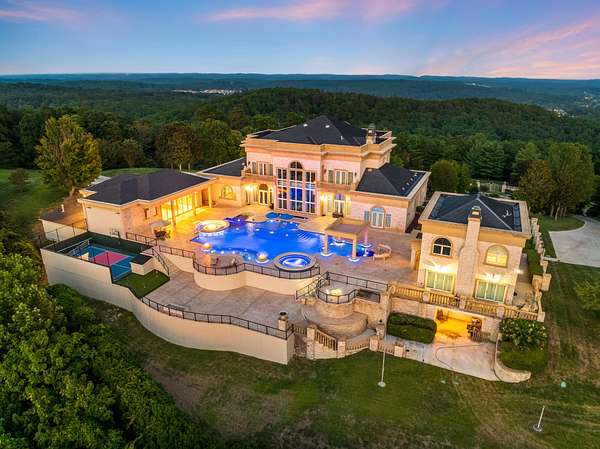 11 Acres of Land with Home for Sale in Ooltewah, Tennessee