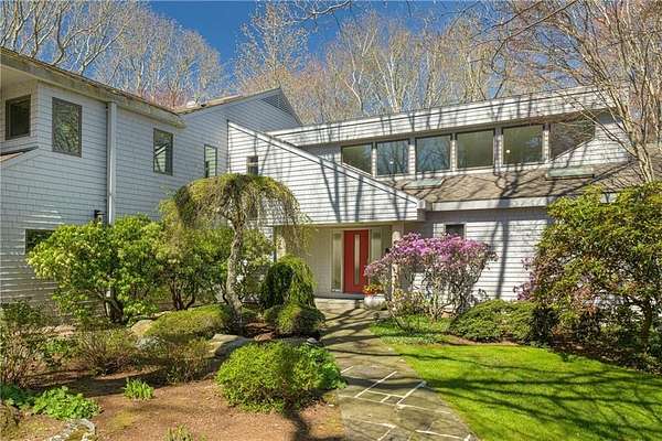 8 Acres of Land with Home for Sale in Narragansett Town, Rhode Island