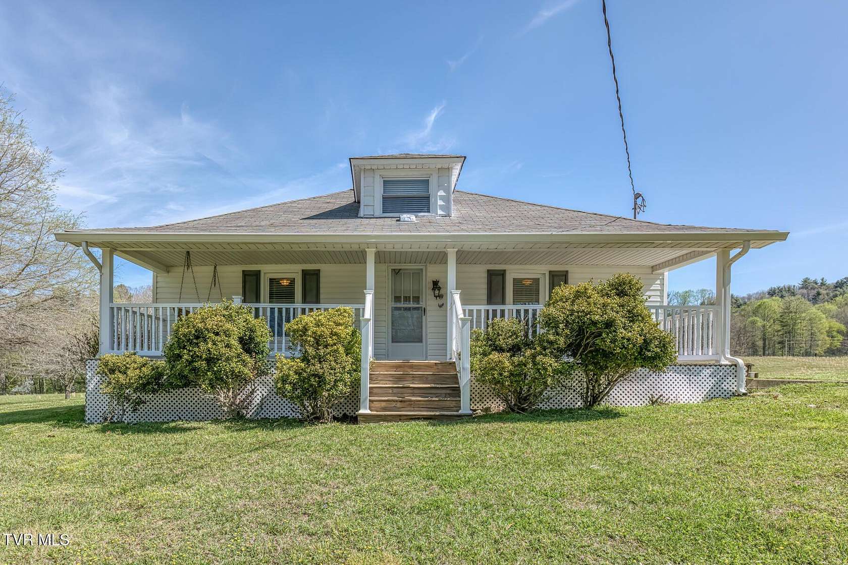 16.8 Acres of Land with Home for Sale in Shady Valley, Tennessee