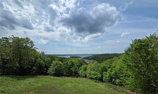 3.75 Acres of Land with Home for Sale in Mountain Home, Arkansas