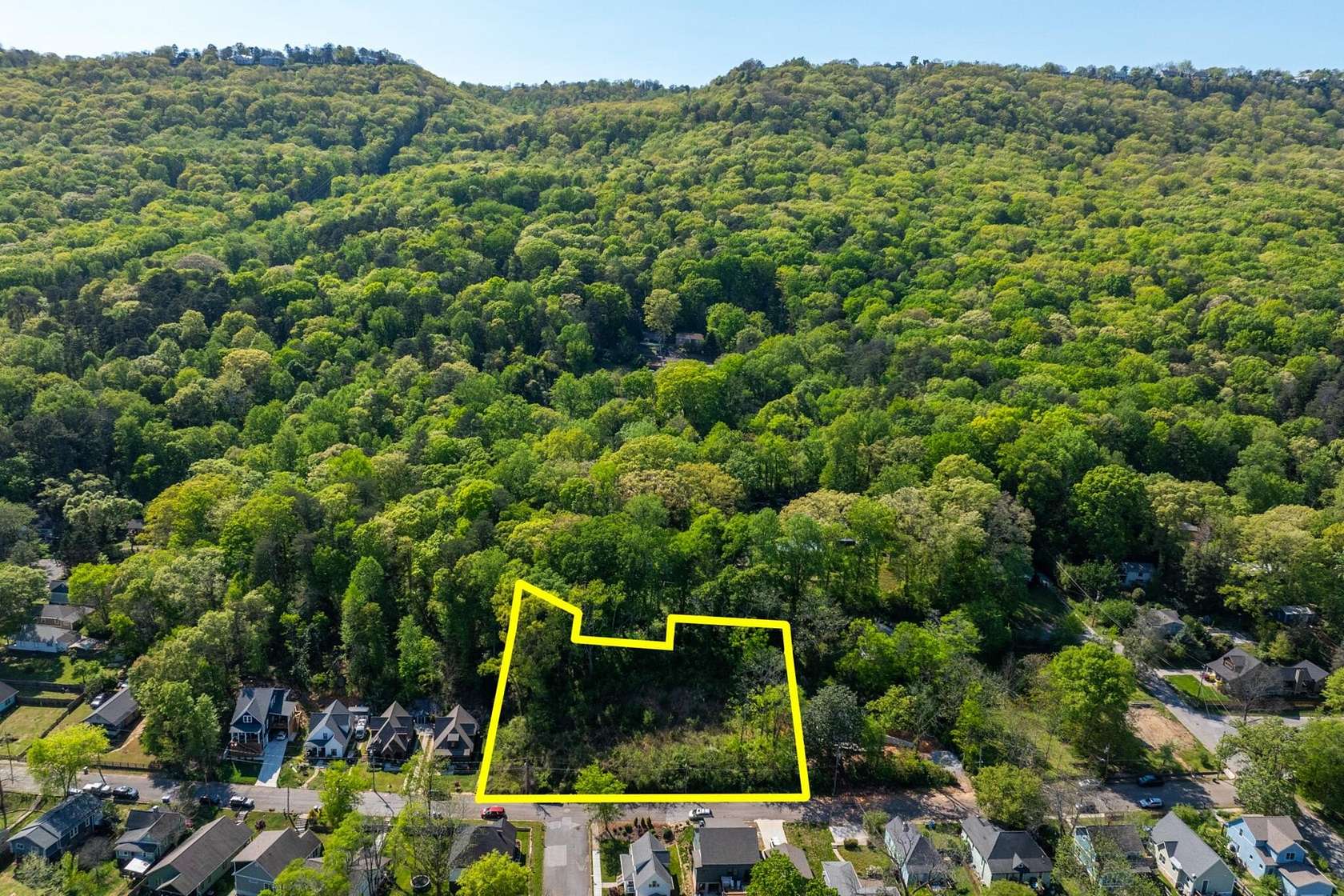 0.88 Acres of Residential Land for Sale in Chattanooga, Tennessee