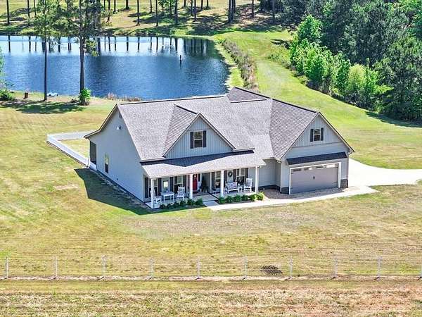 9.2 Acres of Land with Home for Sale in Cairo, Georgia