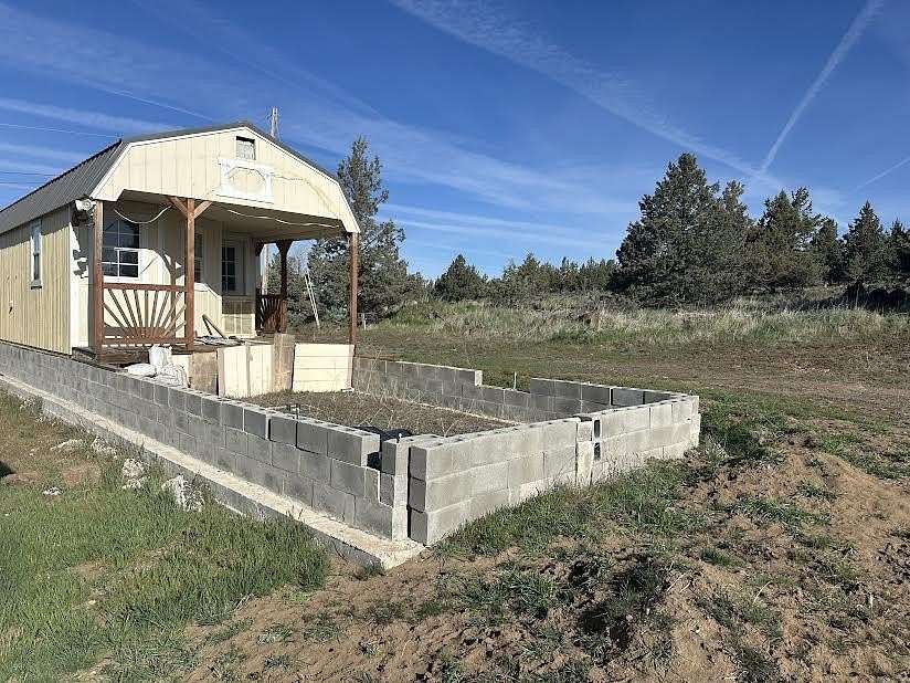 0.72 Acres of Residential Land for Sale in Bonanza, Oregon