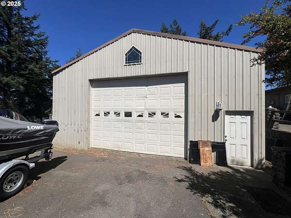 Residential Land for Sale in North Bend, Oregon