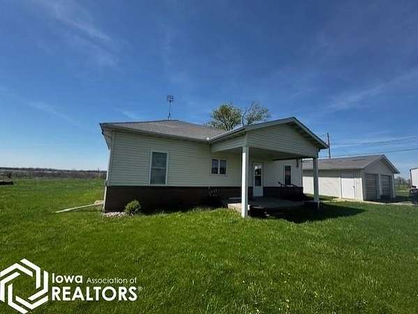 160 Acres of Land with Home for Sale in Udell, Iowa