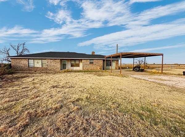 5.5 Acres of Land with Home for Sale in Tulia, Texas