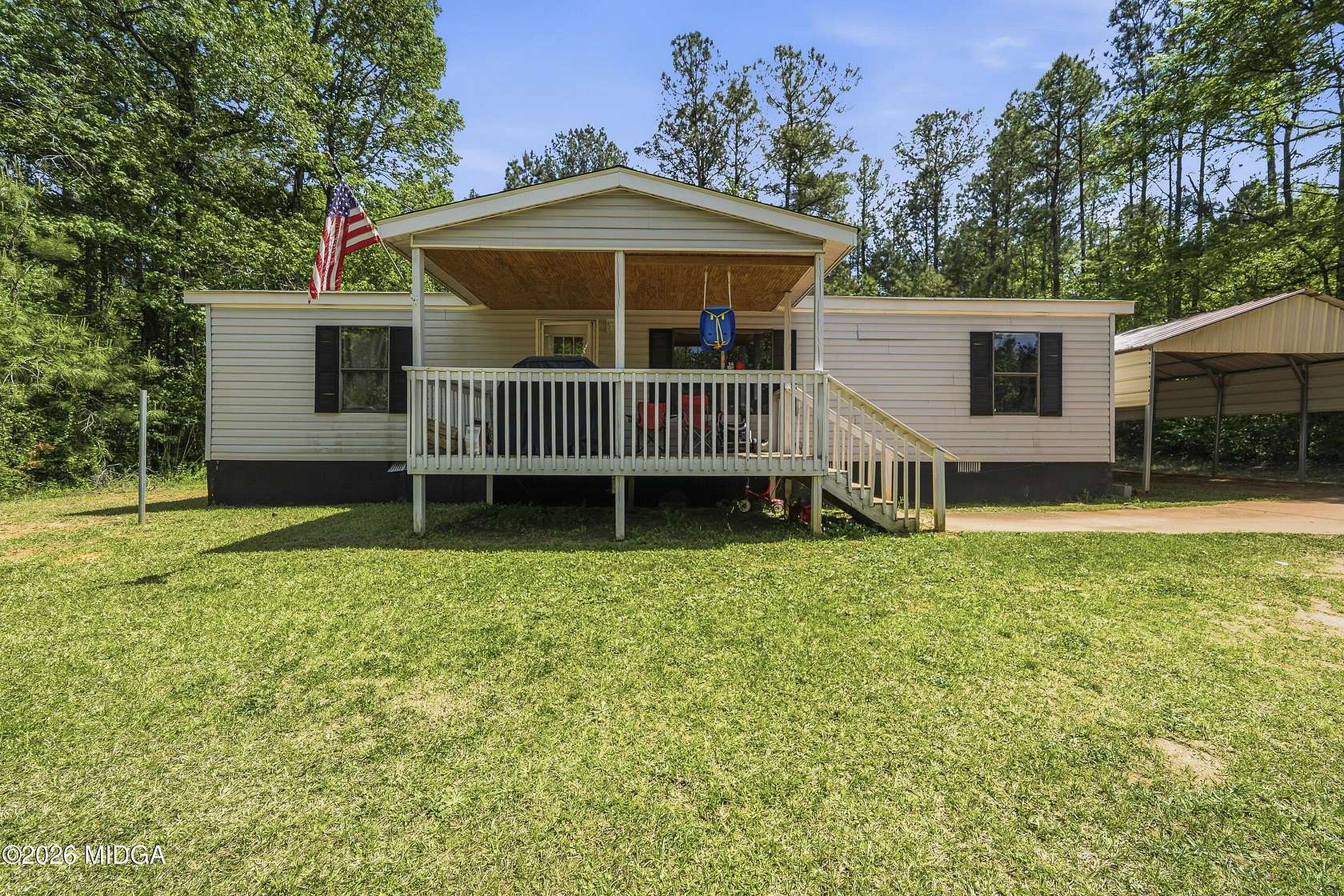 2.66 Acres of Land with Home for Sale in Milledgeville, Georgia