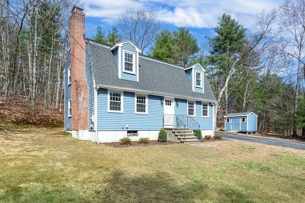 2 Acres of Land with Home for Sale in Norfolk, Massachusetts