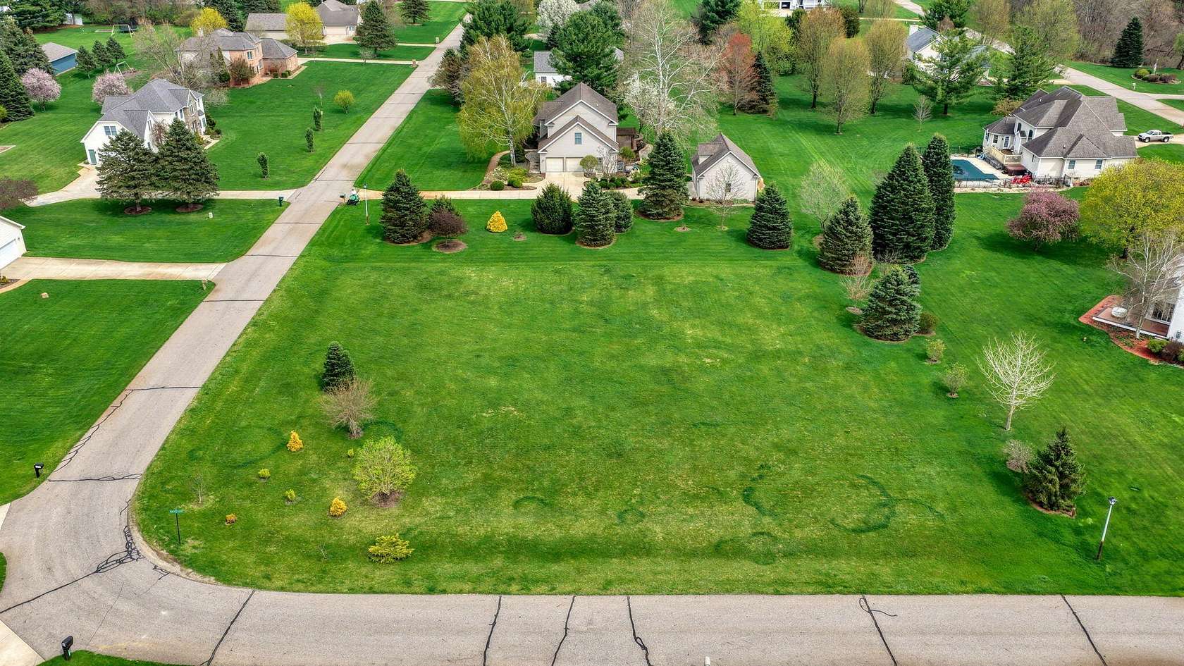0.83 Acres of Residential Land for Sale in Jackson, Michigan