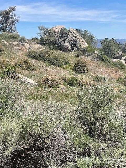 1.62 Acres of Land for Sale in Tehachapi, California
