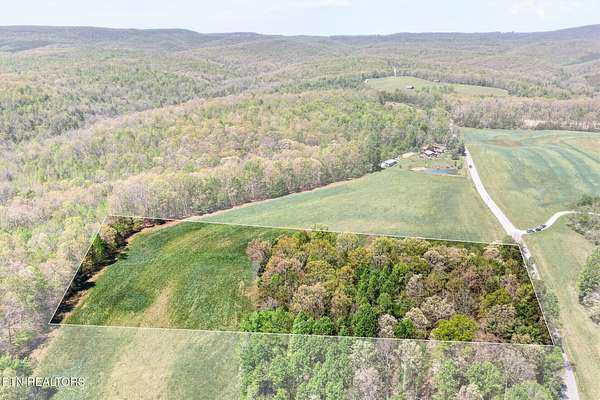 5 Acres of Land for Sale in Rockwood, Tennessee
