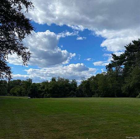 1.83 Acres of Residential Land for Sale in Glen Cove, New York