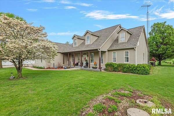 6.16 Acres of Land with Home for Sale in Glenarm, Illinois