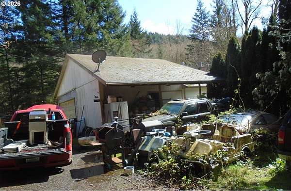 4 Acres of Land with Home for Auction in Yacolt, Washington