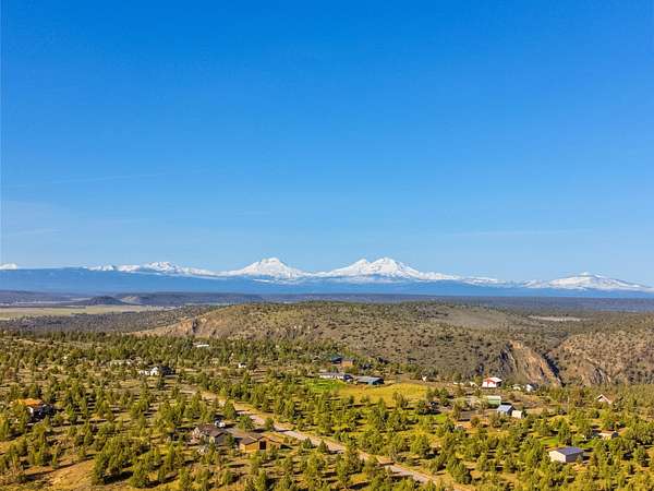 6.55 Acres of Residential Land for Sale in Terrebonne, Oregon