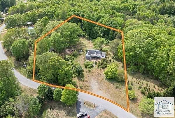 1.44 Acres of Land for Sale in Martinsville, Virginia