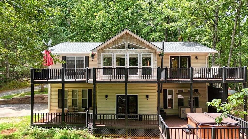 1.52 Acres of Land with Home for Sale in Blairsville, Georgia