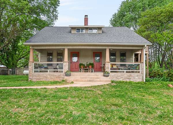 39 Acres of Recreational Land with Home for Sale in Walling, Tennessee