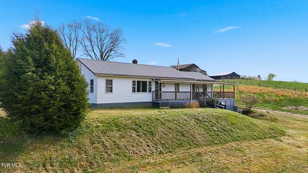 1.52 Acres of Land with Home for Sale in Jonesville, Virginia
