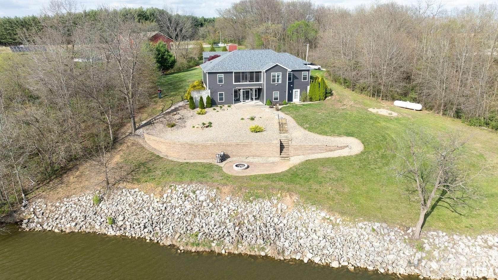 7.14 Acres of Land with Home for Sale in Franklin, Illinois