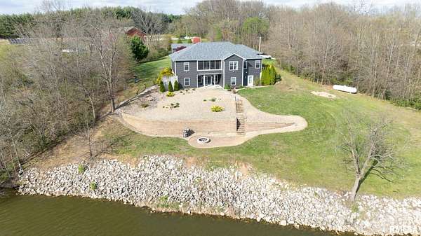 7.14 Acres of Land with Home for Sale in Franklin, Illinois