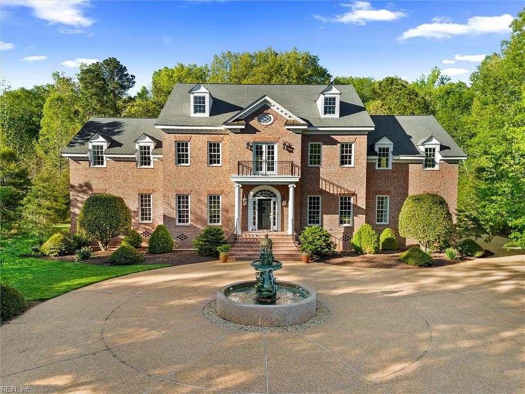 2 Acres of Land with Home for Sale in Village of Williamsburg, Virginia