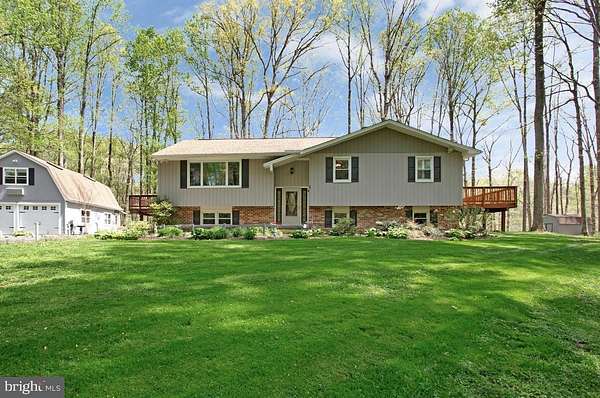 2 Acres of Land with Home for Sale in Gambrills, Maryland