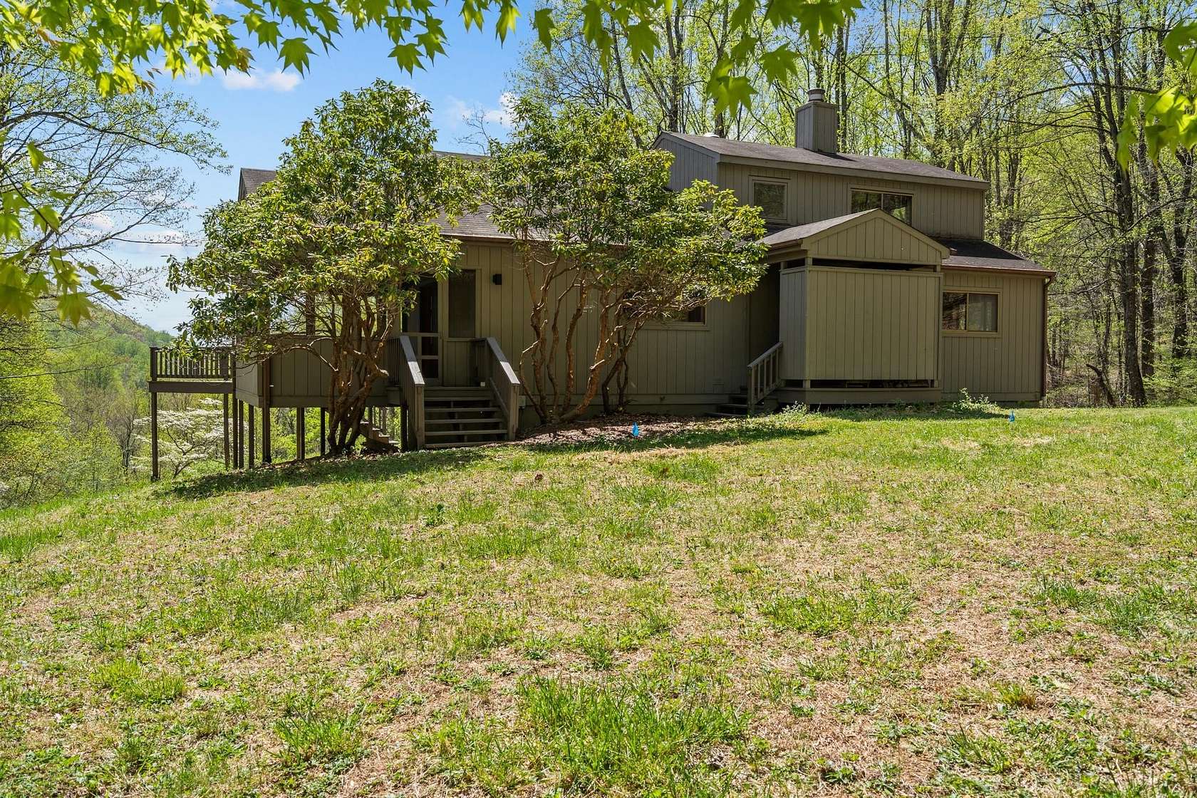 99 Acres of Recreational Land with Home for Sale in Washington, Virginia