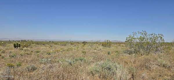 2.5 Acres of Mixed-Use Land for Sale in Llano, California