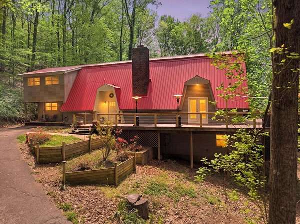 11 Acres of Land with Home for Sale in Riceville, Tennessee