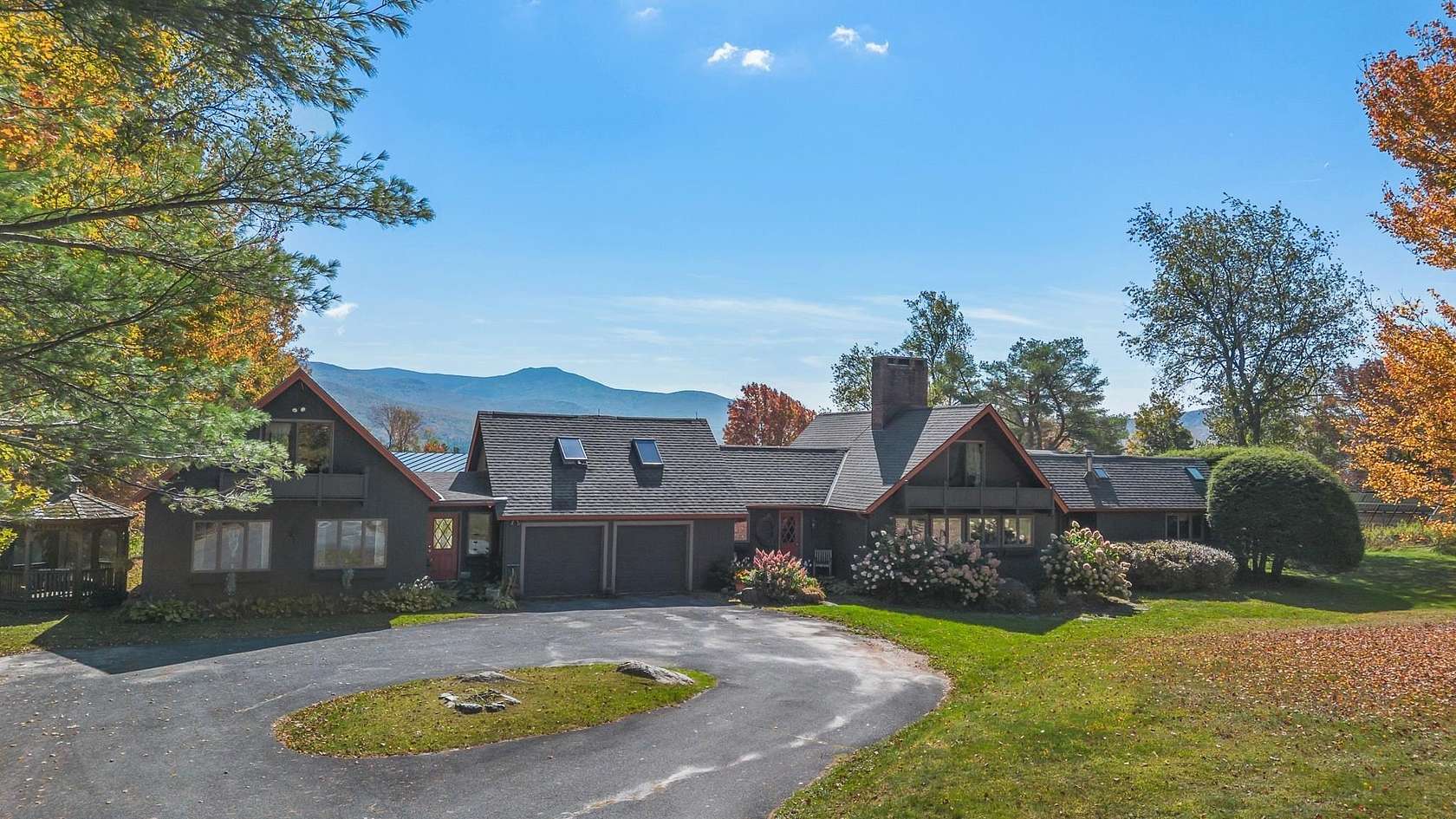 3.34 Acres of Land with Home for Sale in Mendon, Vermont