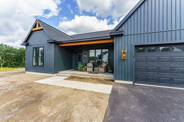 1.5 Acres of Land with Home for Sale in Schodack Town, New York