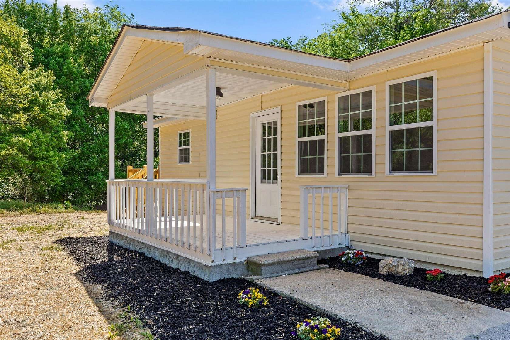 4.2 Acres of Land with Home for Sale in Calhoun, Georgia